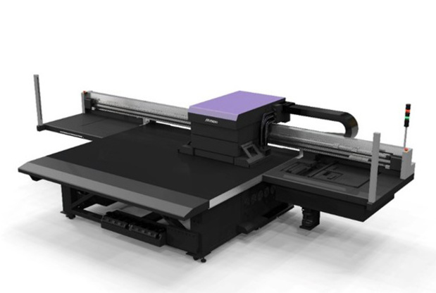 Mimaki breidt aanbod van LED-UV flatbed inkjetprinters uit met twee snelle en kleurrijke modellen